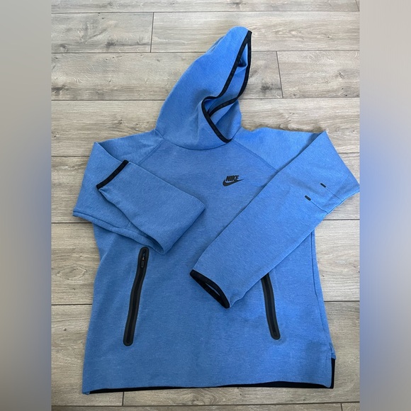 Nike hoodie - Picture 1 of 3